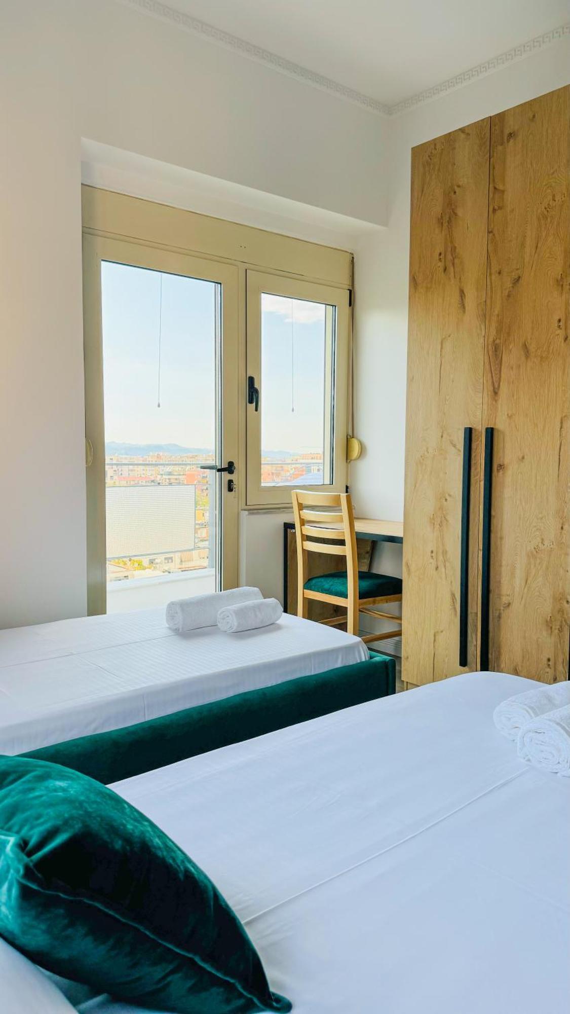 Urban Serenity Skyline Premium - Blloku Apartament