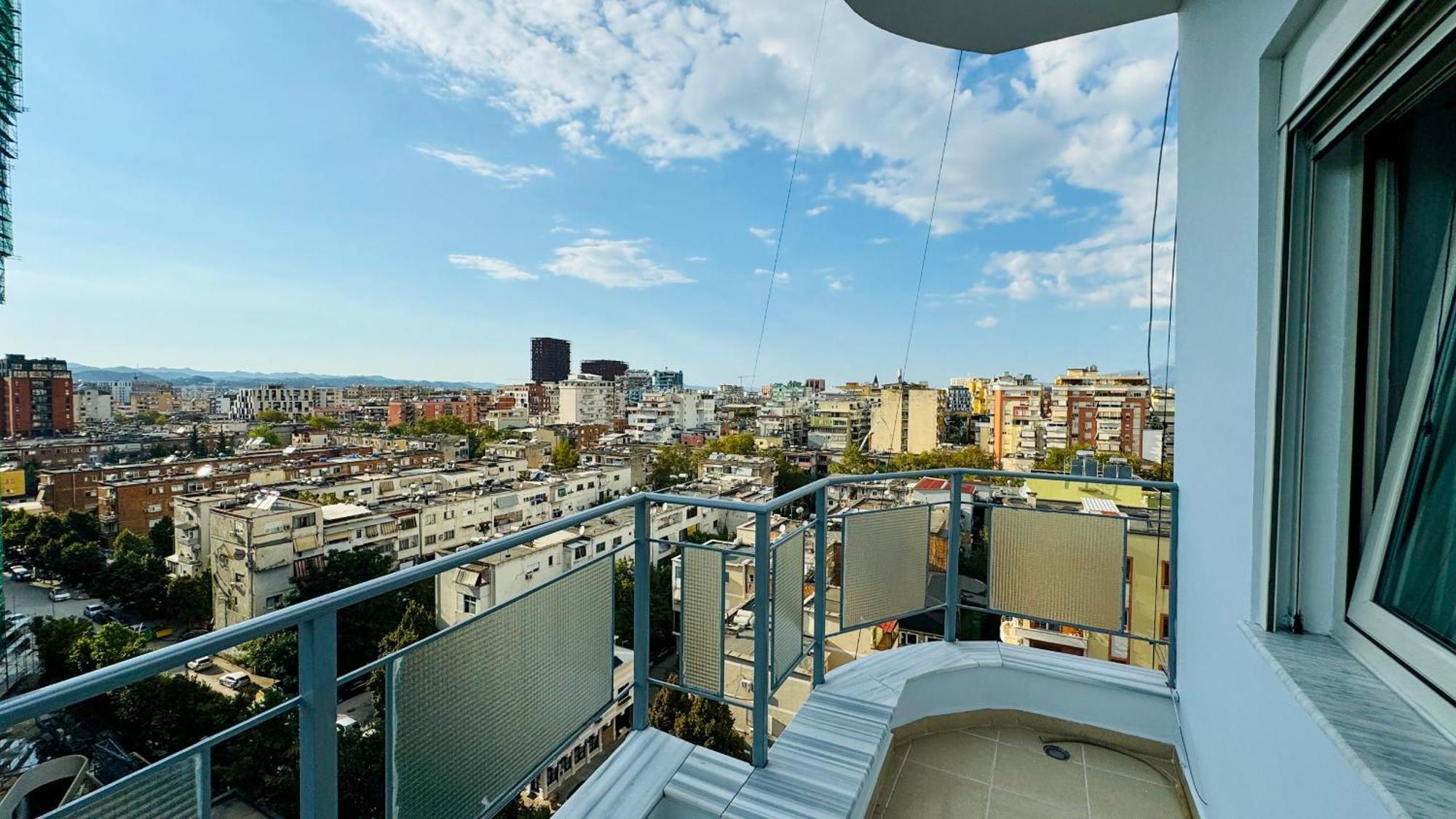 Appartamento Urban Serenity Skyline Premium - Blloku